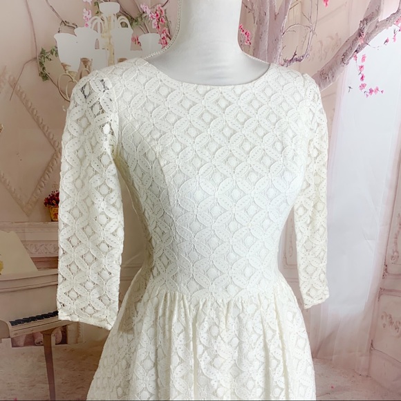 RARE Find Lilly Pulitzer Lace fit Flare Eyelet Lori crochet dress - Picture 7 of 13